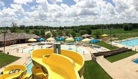 Fairmont Aquatic Park .